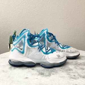 Brand New Lebron 19 “White And Dutch Blue” Size 10 Men’s DC9338-100 NEW